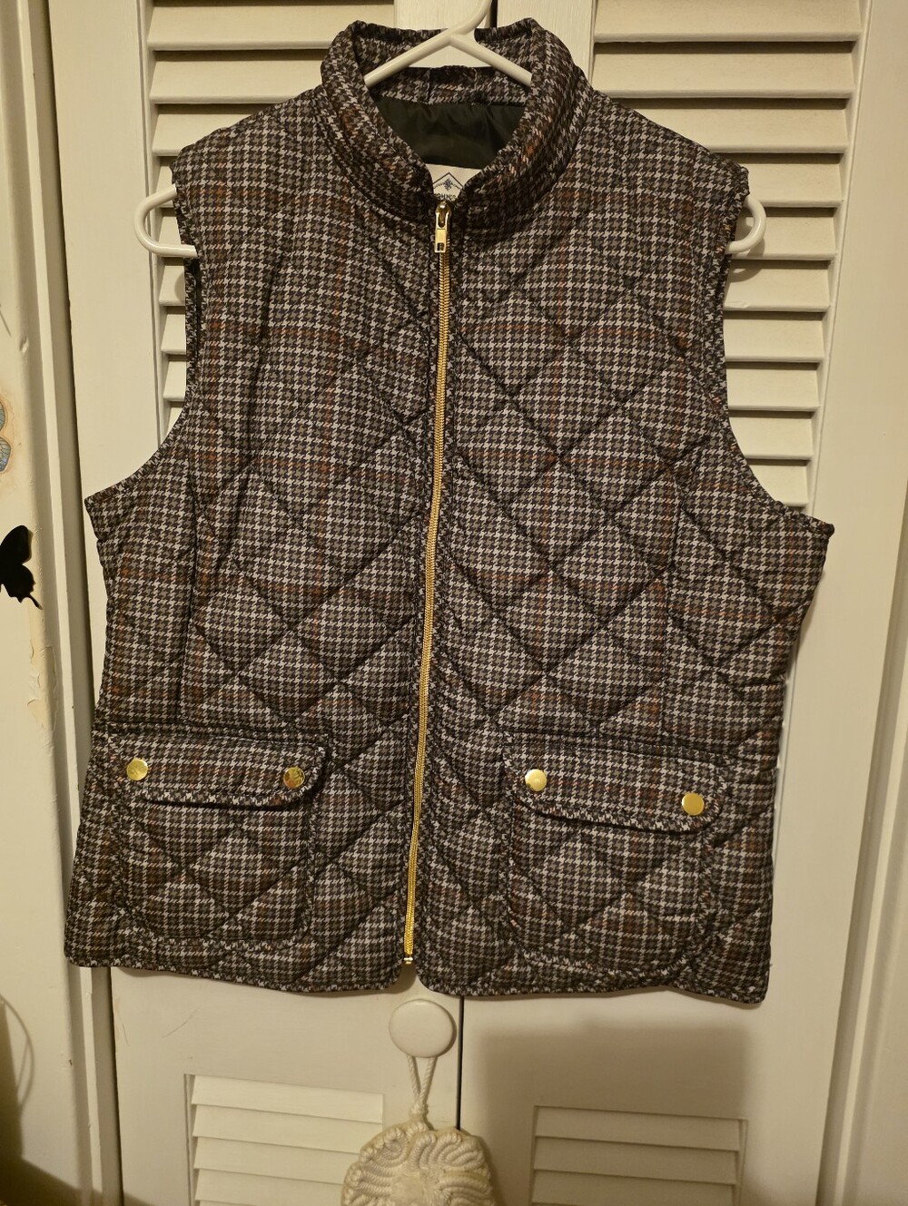 St. John's Bay Quilted Houndstooth Vest - Brown, Black, Cream